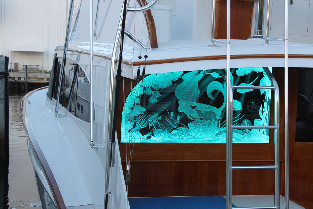 Illuminated-Art-Glass-Yacht